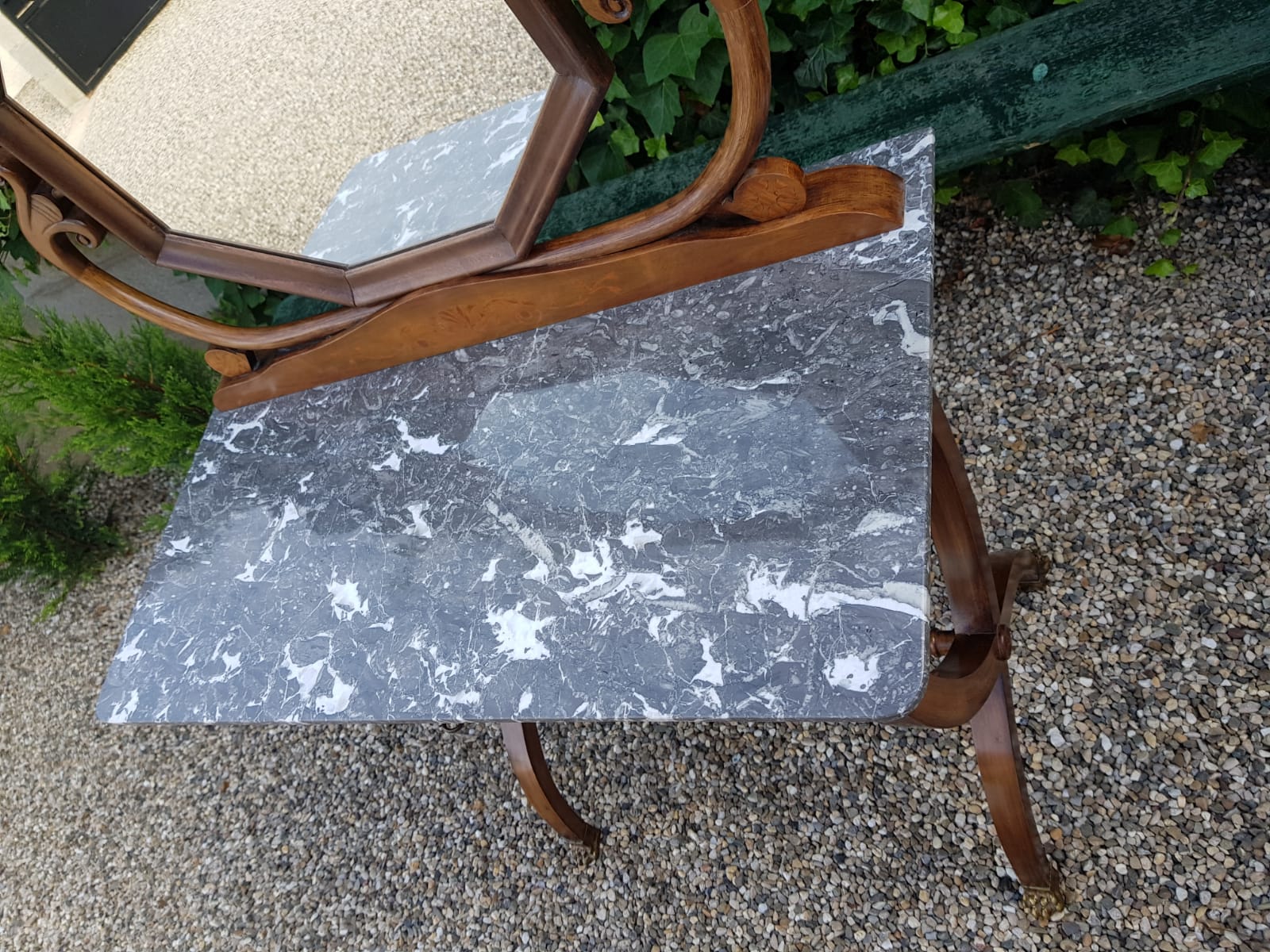 Dressing table in Empire marquetry
