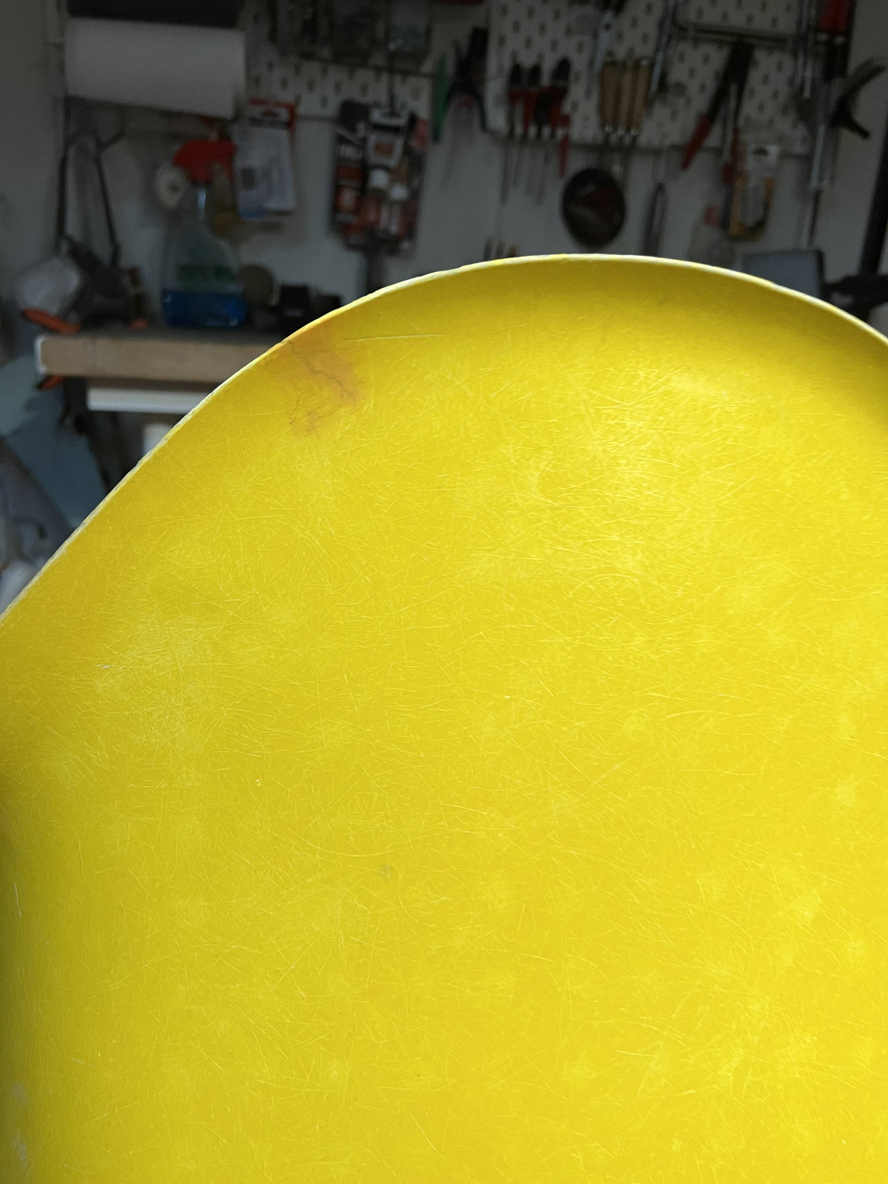 RAR EAMES HERMAN MILLER 1977 US FONT