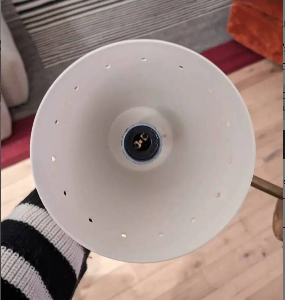 Italian wall sconce in the style of the 1950s.