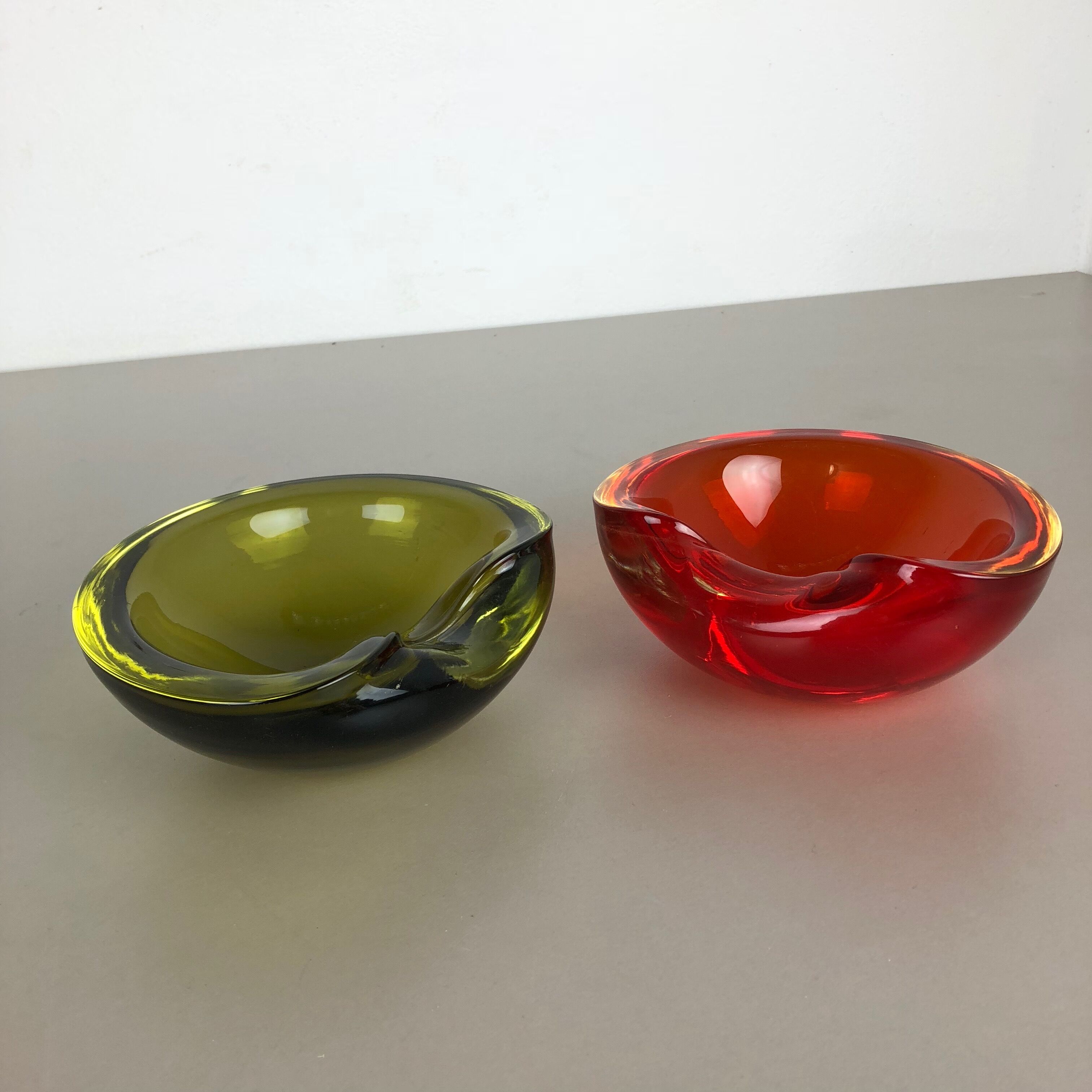 Murano Sommerso glass shell bowls Cenedese Vetri, 1960s