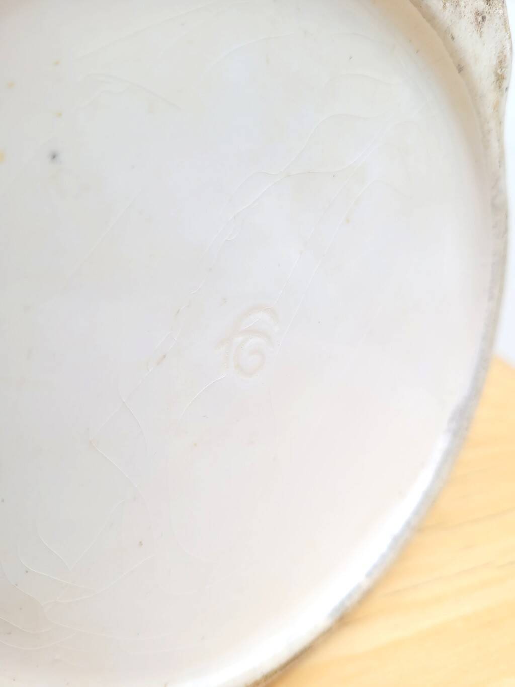 Francesco Guarino owl vase in slip ceramic