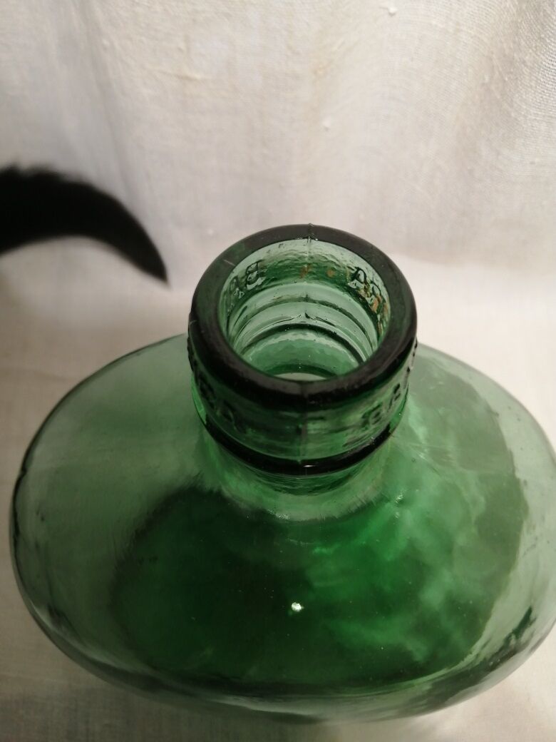 Dame jeanne forme atypique 23 cm ancienne