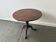 Table d'appoint en chêne antique de style géorgien avec plateau basculant et trépied.