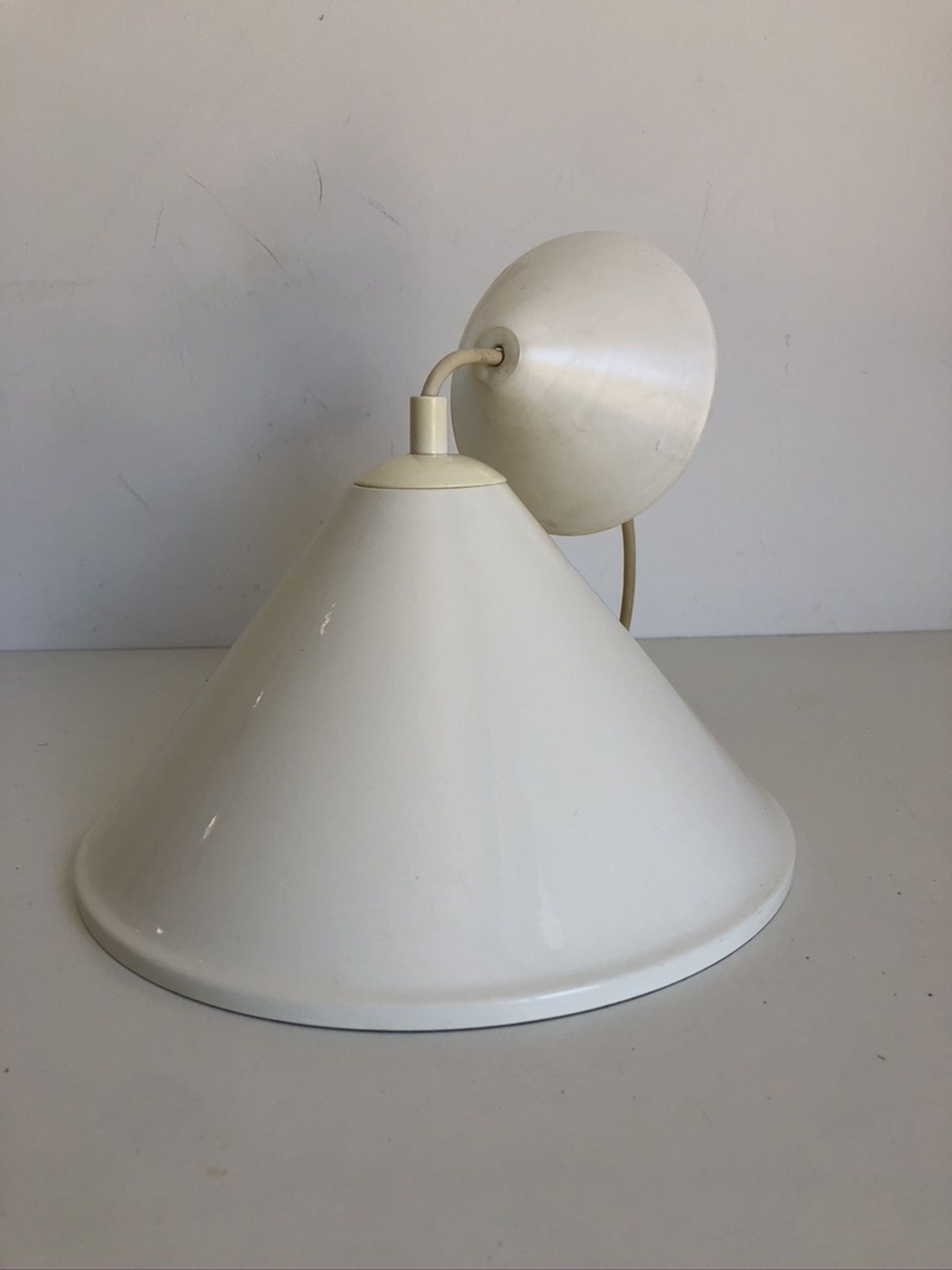 White metal suspension by Vrieland Design Made in Holland