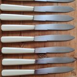 Set of 12 Bakelite knives
