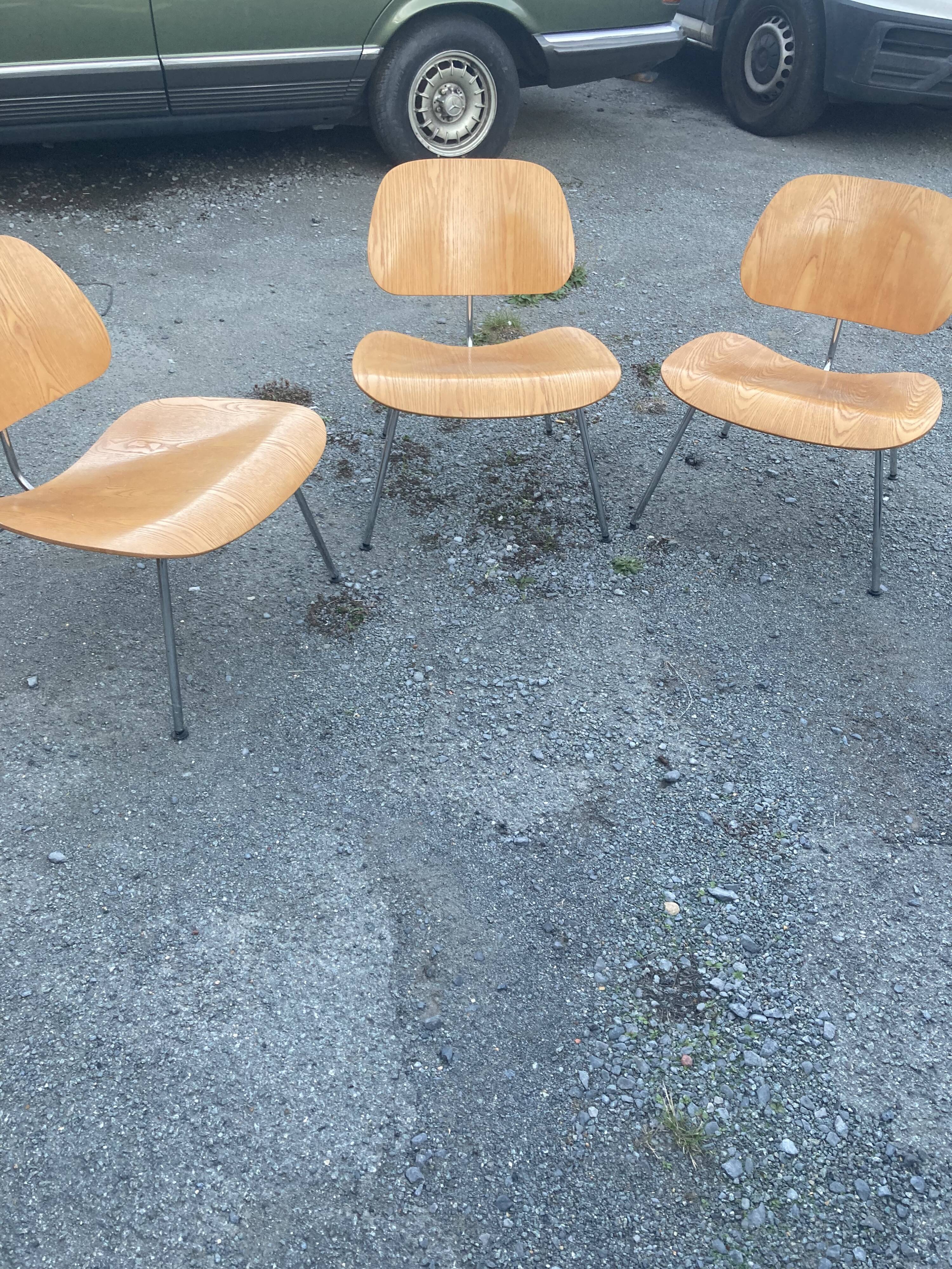 Chaises Charles Eames