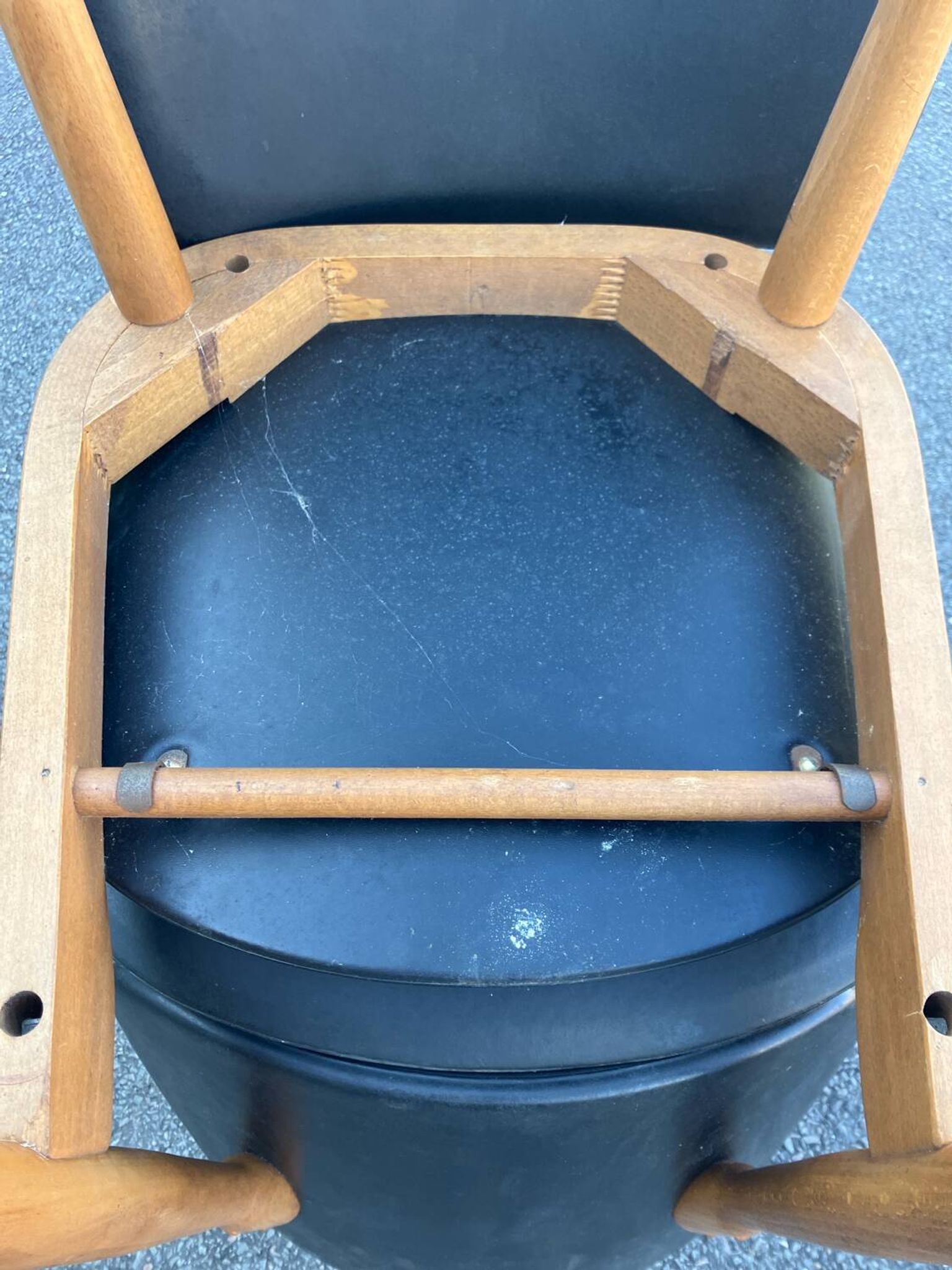 Baumann Pegasus Vintage Chair