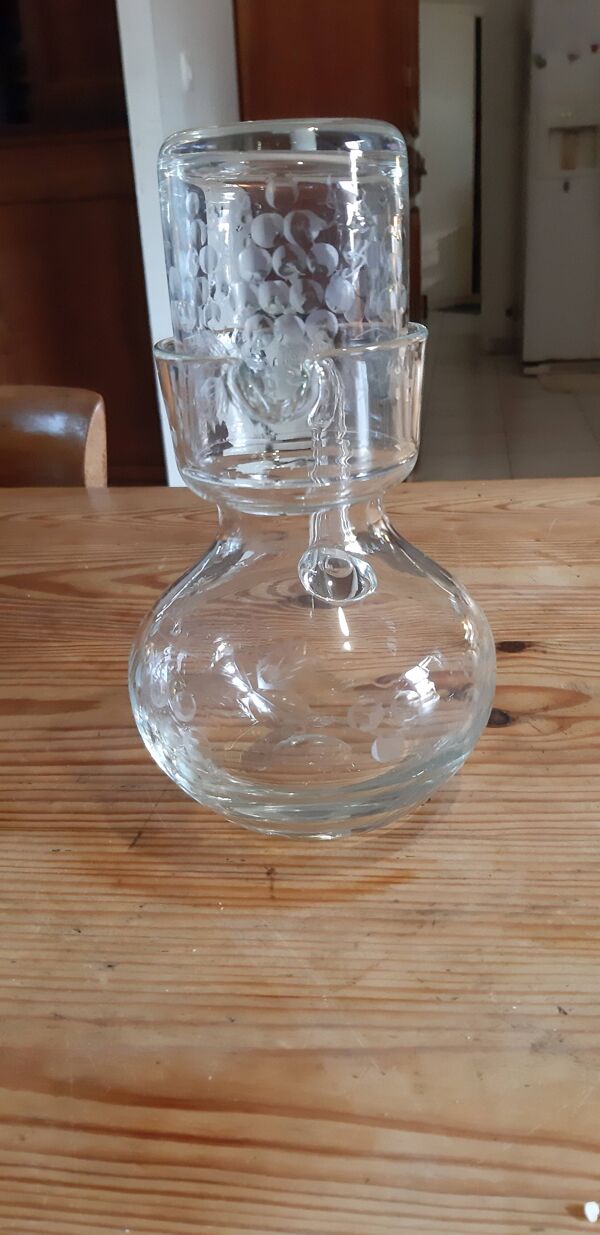 Carafe et verre de nuit en cristal