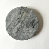 Italian ashtray in veined grey marble, 1970s design.