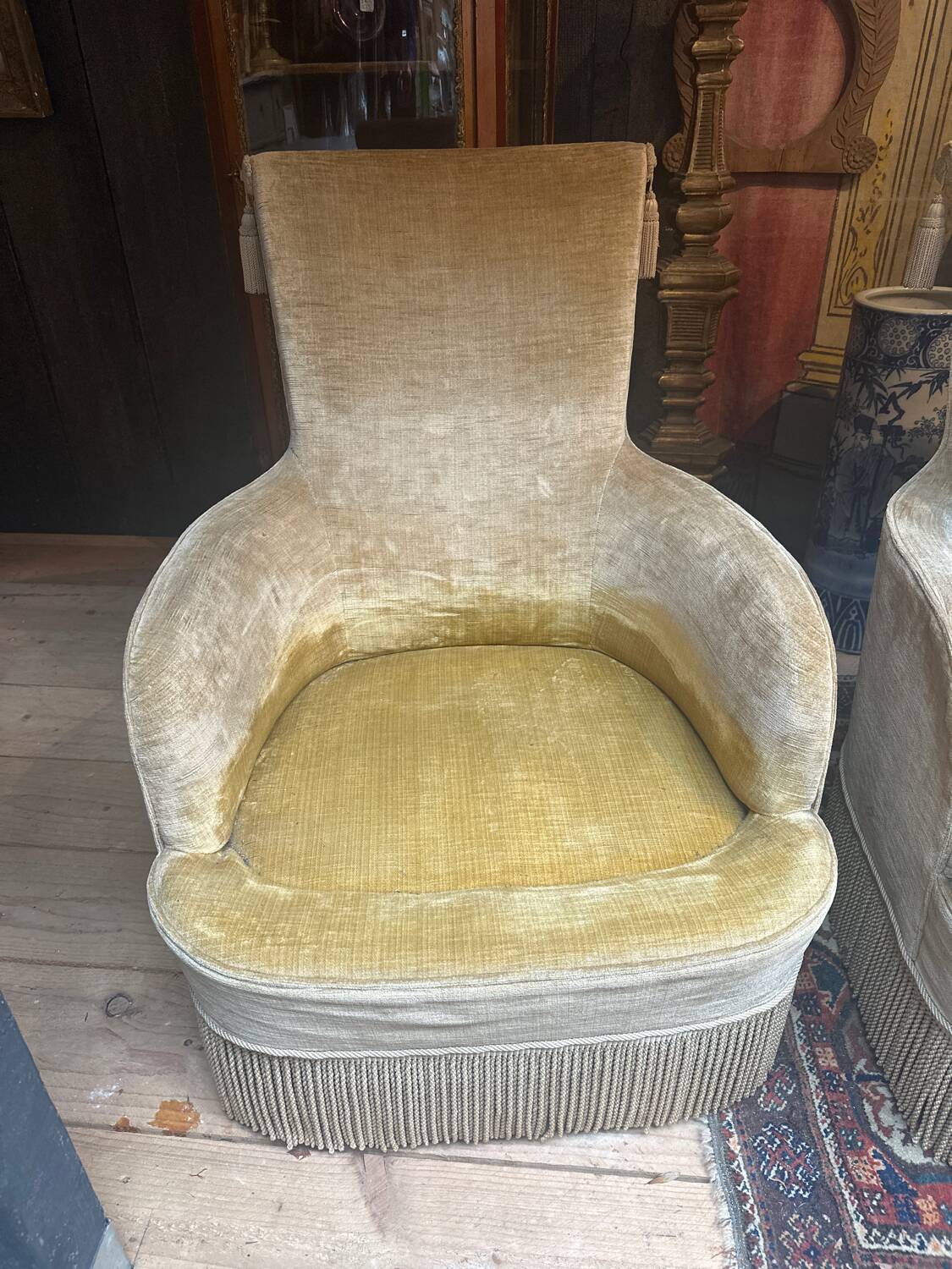 2 velvet armchairs