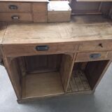 Store reception counter