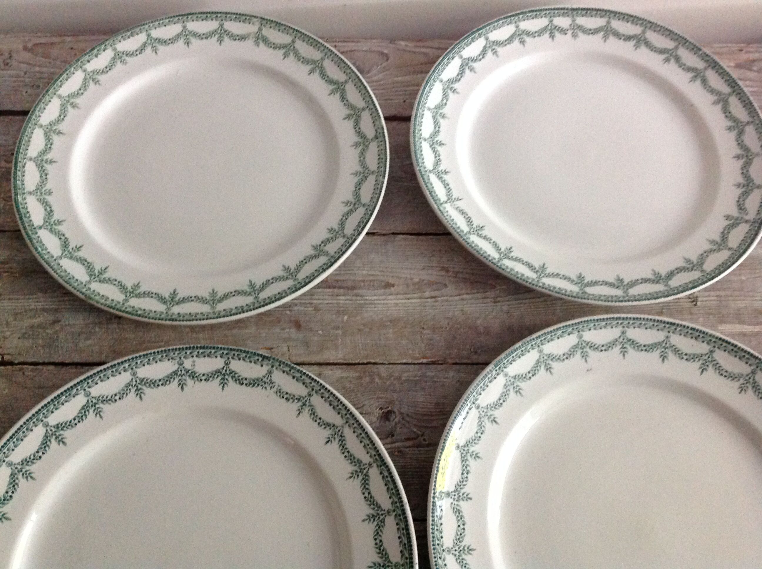 Series of 6 flat plates