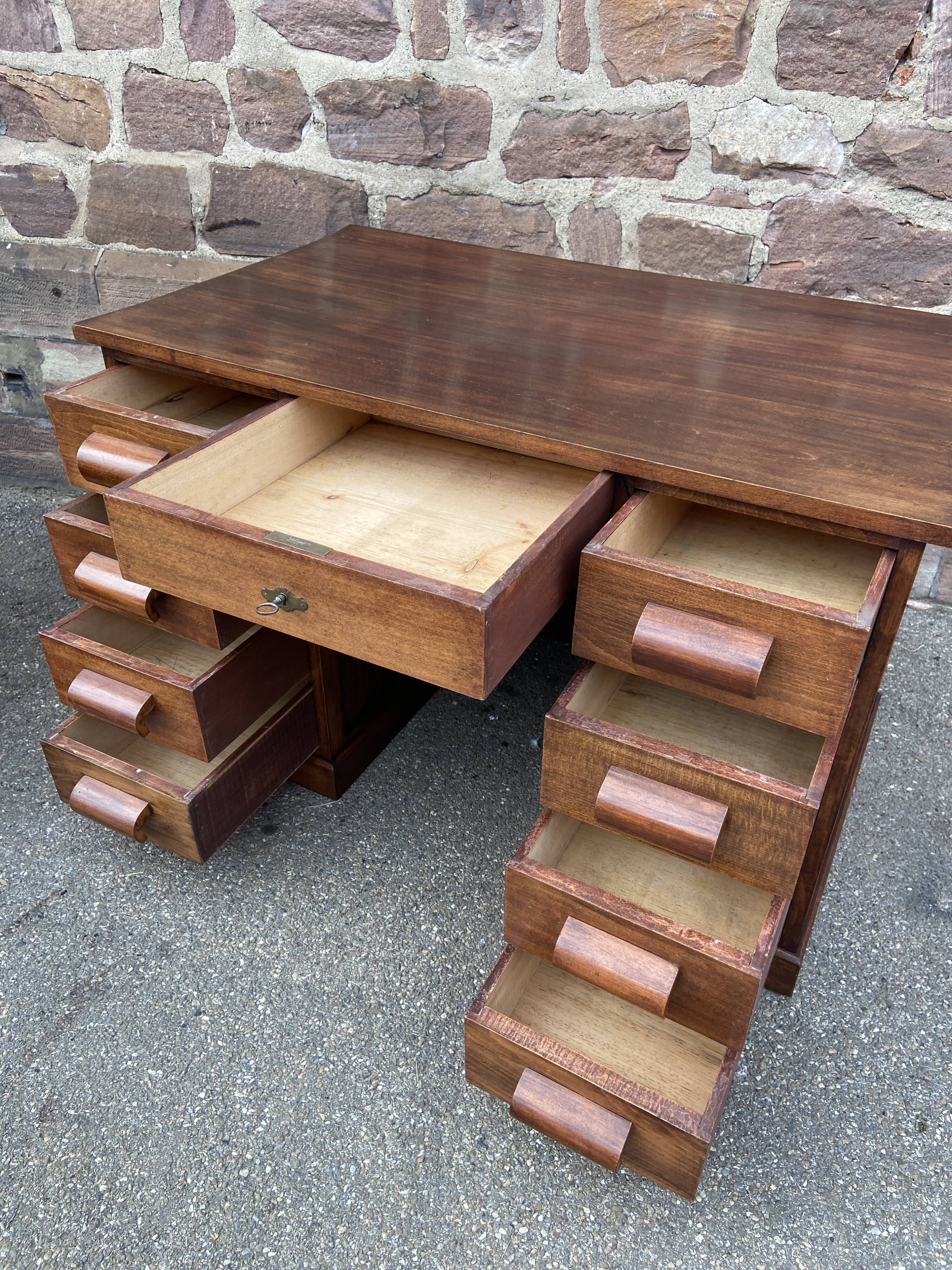 American desk vintage 1940