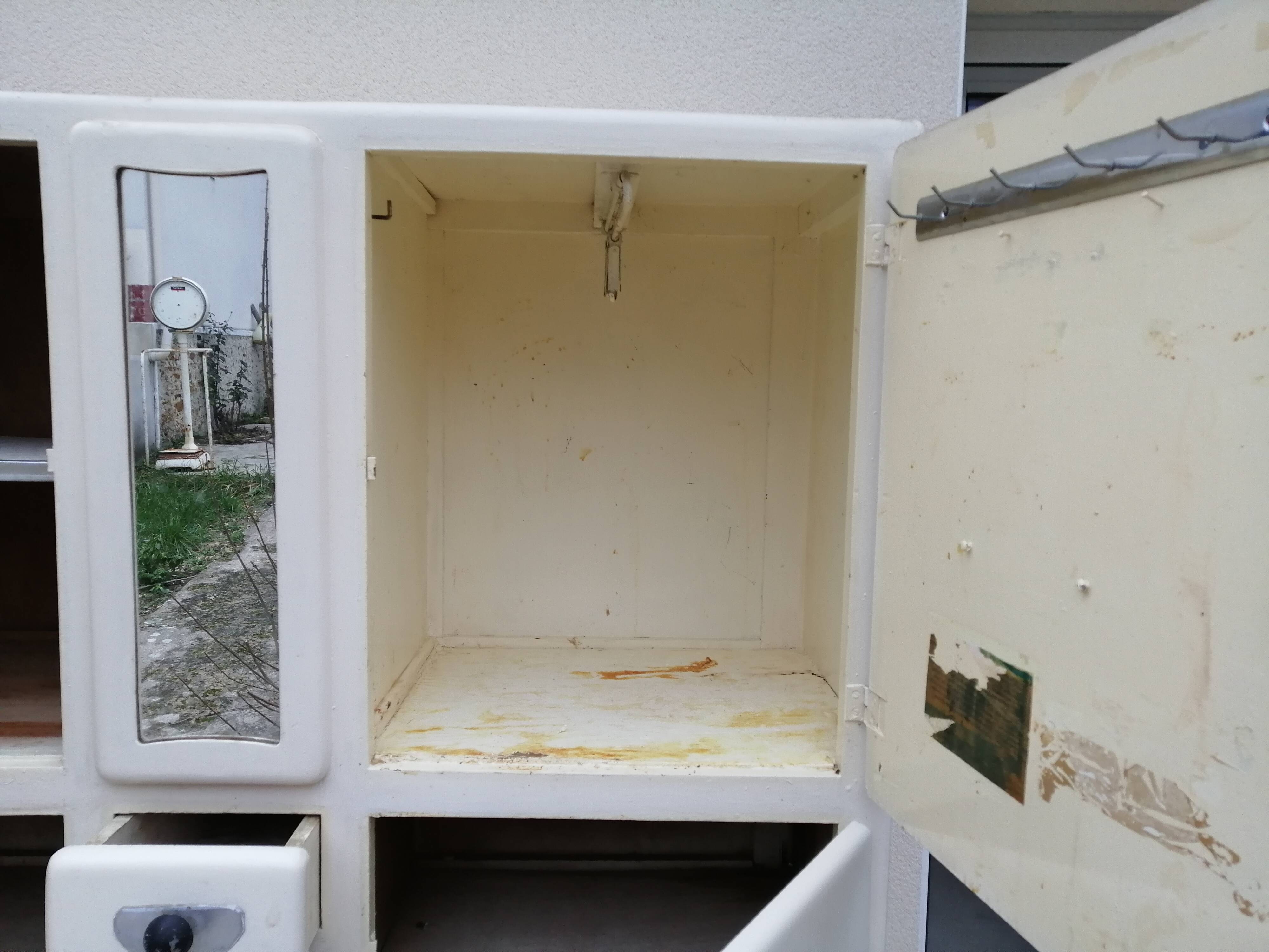 Mado 50s style buffet