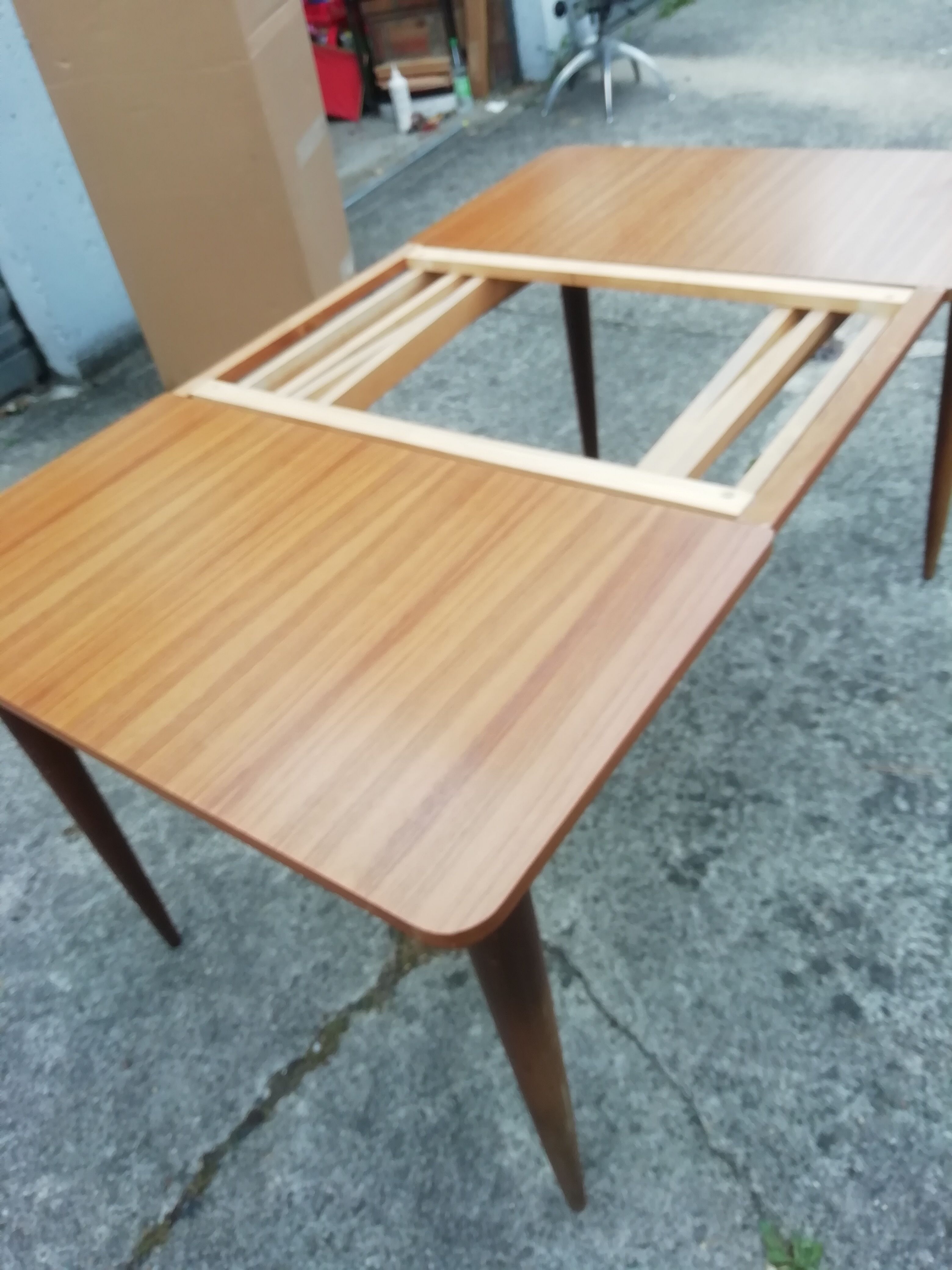 Scandinavian table
