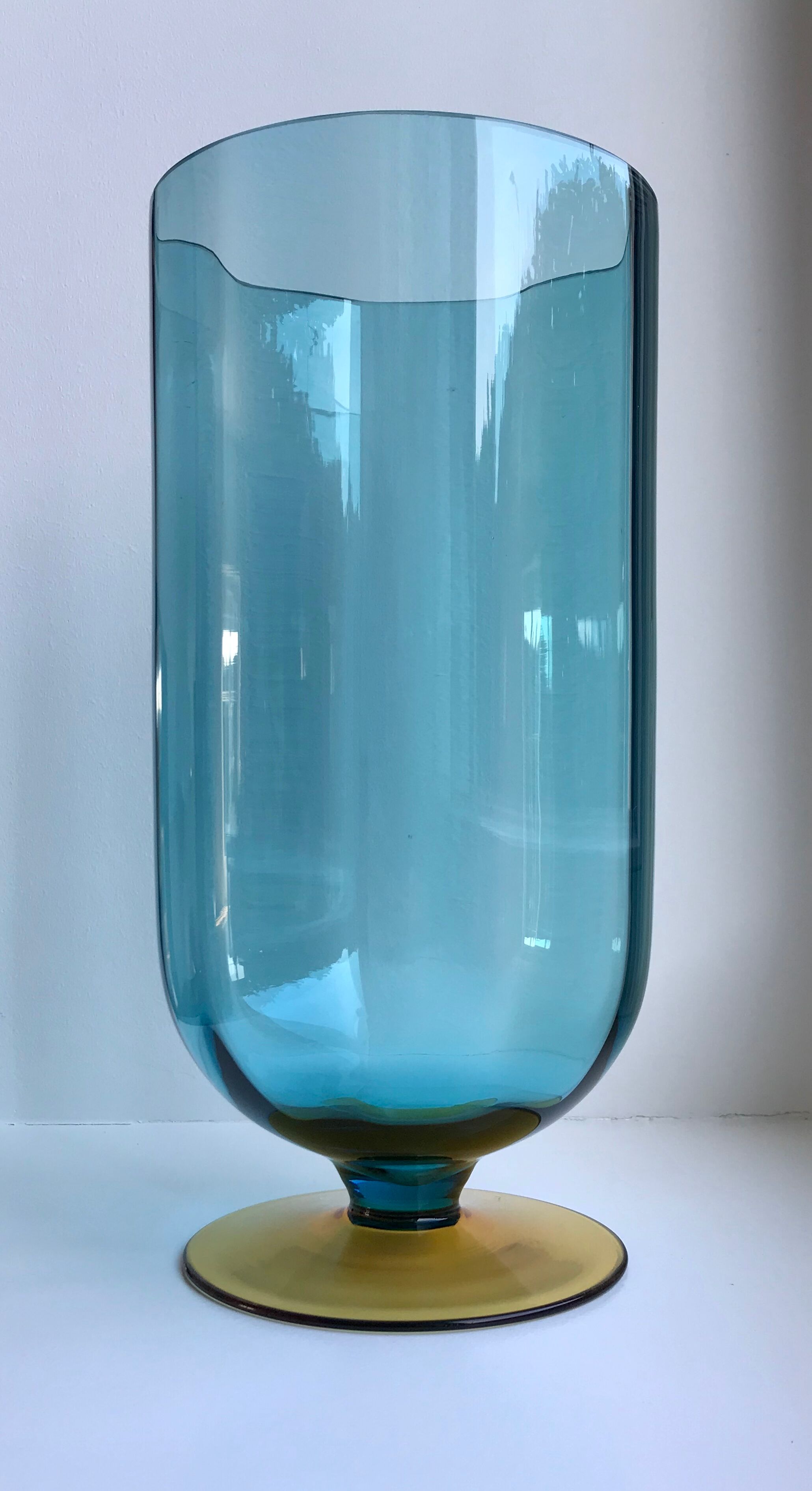Two-tone blue and amber vase 70s