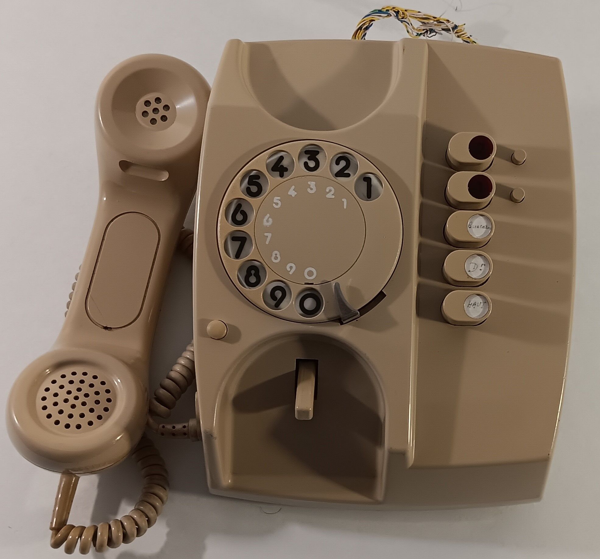 ANCIEN RÉPERTOIRE TÉLÉPHONIQUE Mécanique Vintage Années 70 Publicitaire 305730313509