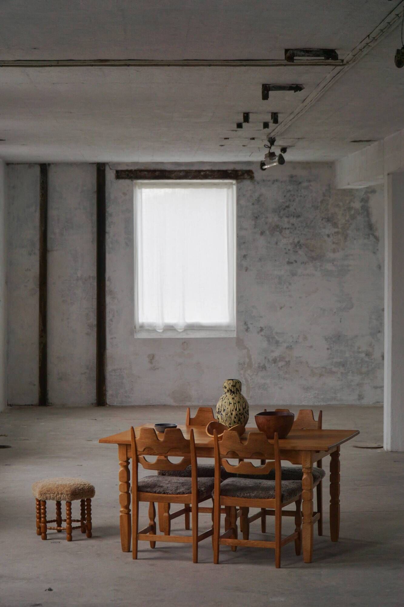 Henning Kjærnulf, rectangular dining table in oak, mid-century Danish modern, 1960s.