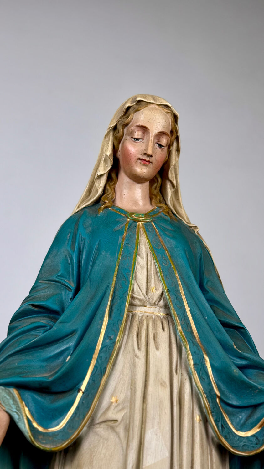 Statue of the Immaculate Virgin Mary, 19th century.