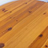 Vintage Scandinavian round pine dining table from the 60s 70s