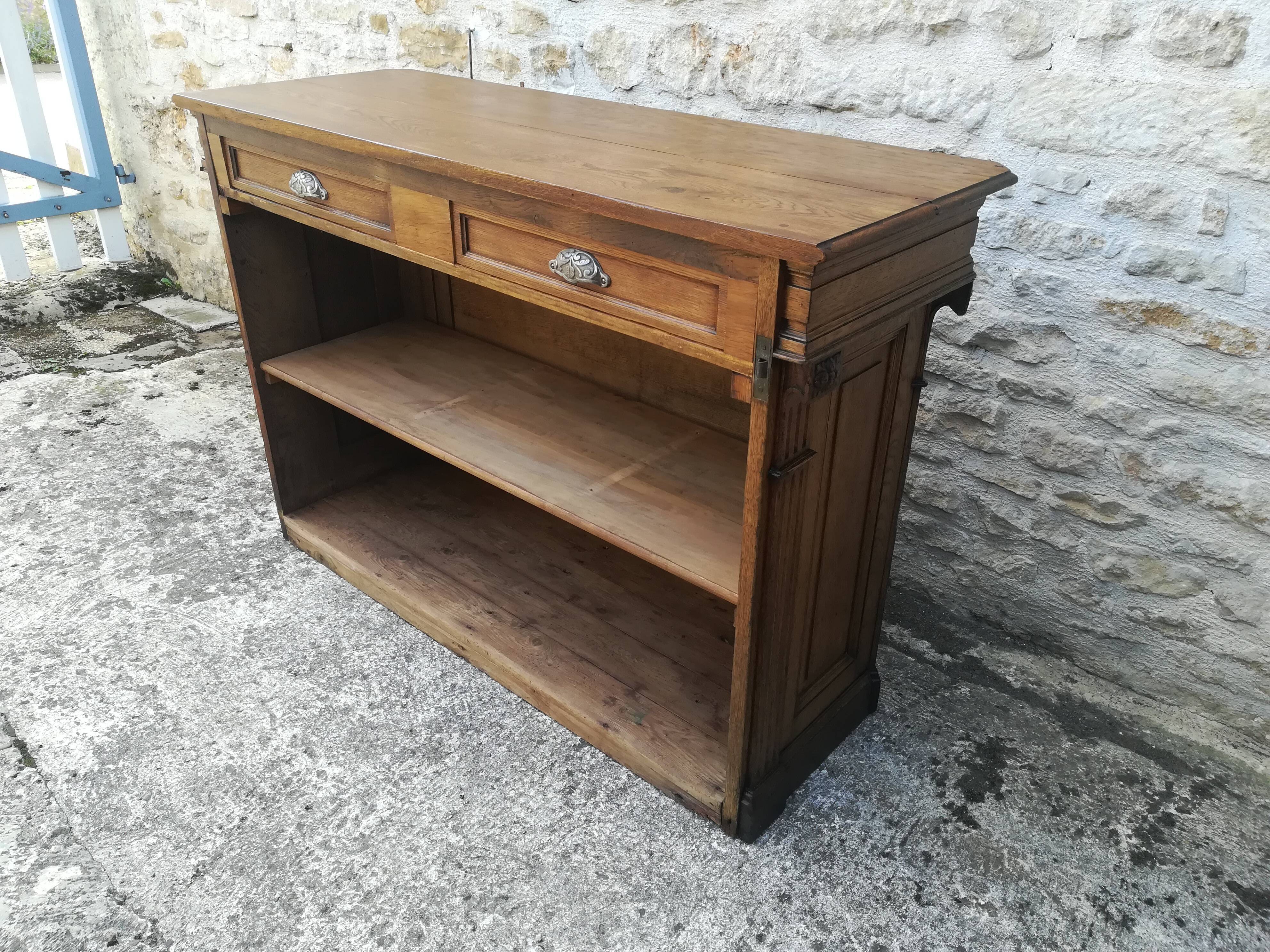 Oak counter