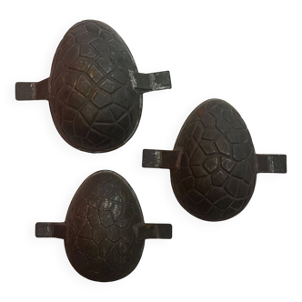 Egg-shaped chocolate or cake molds, 3 sizes available