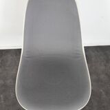Chaise Vitra Eames DSR rembourrée grise