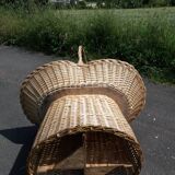 Large model display basket