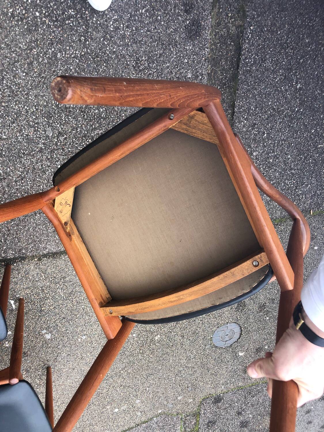 Lot 6 Scandinavian Teak chairs by Johannes Andersen Samcom Circa 1960