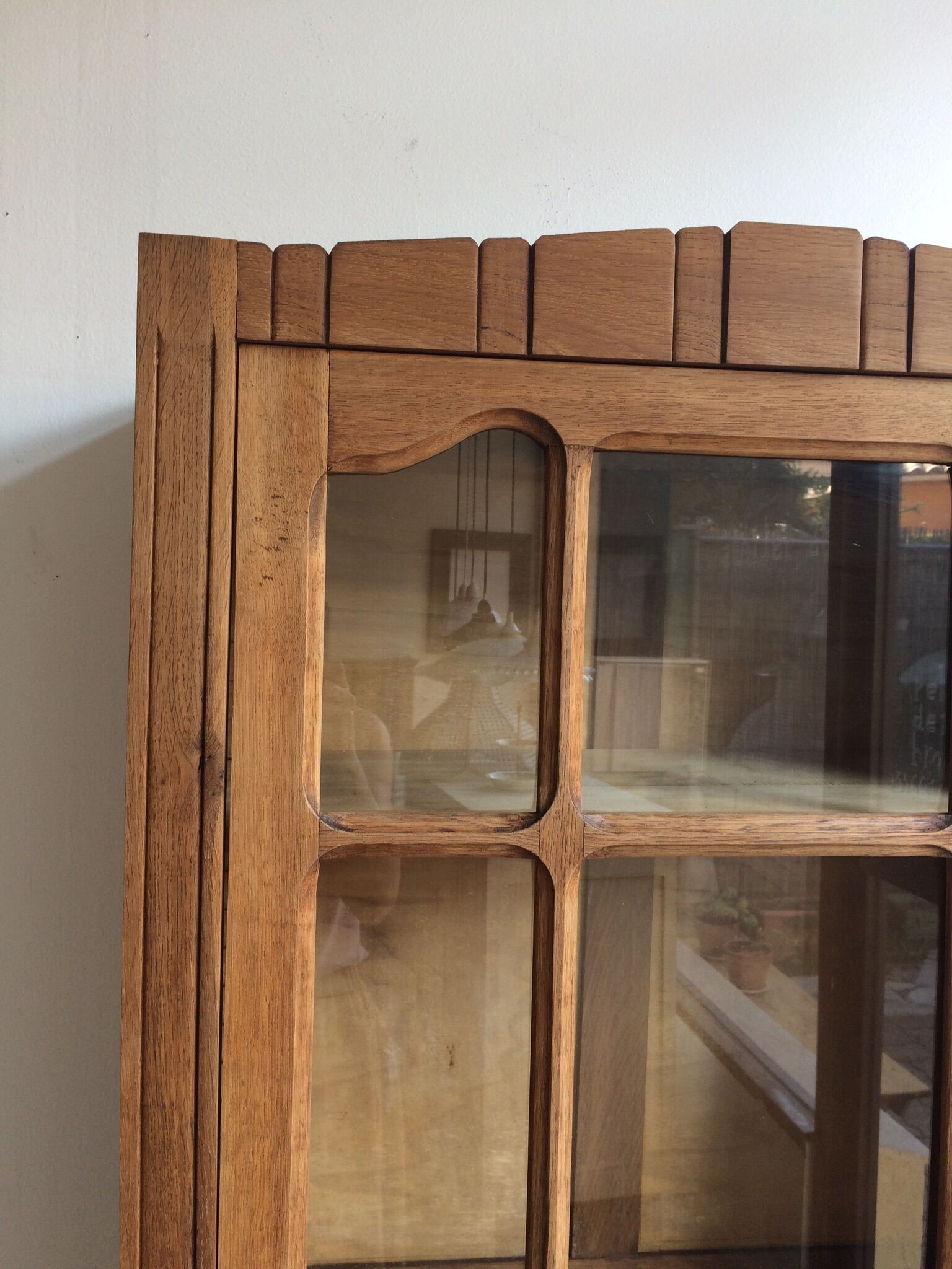 Art Deco glass cabinet