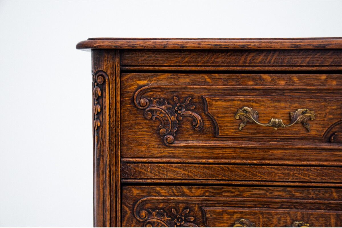 Oak Louis XV style chest of drawers, France, circa 1920.