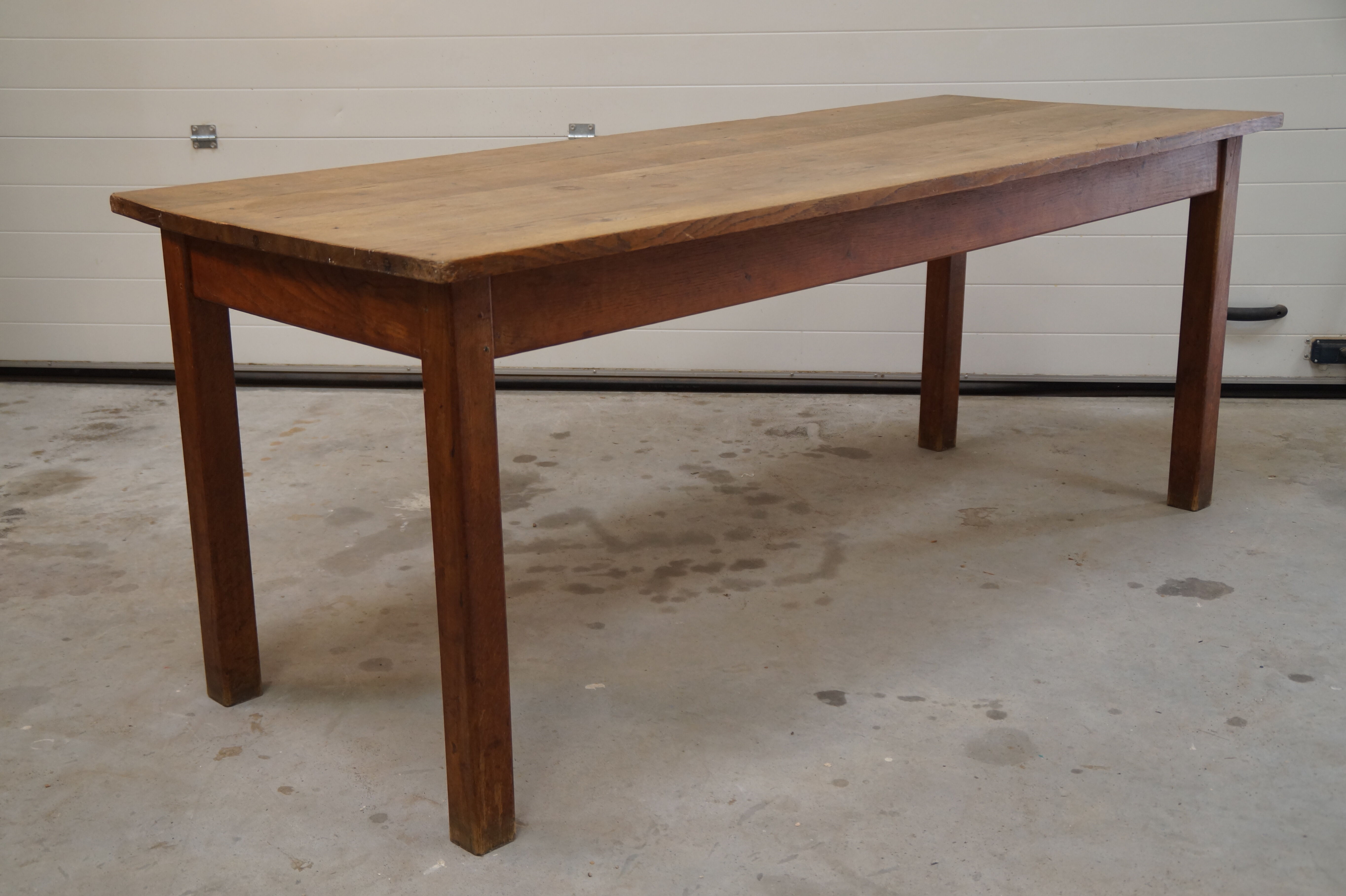 Oak farm table