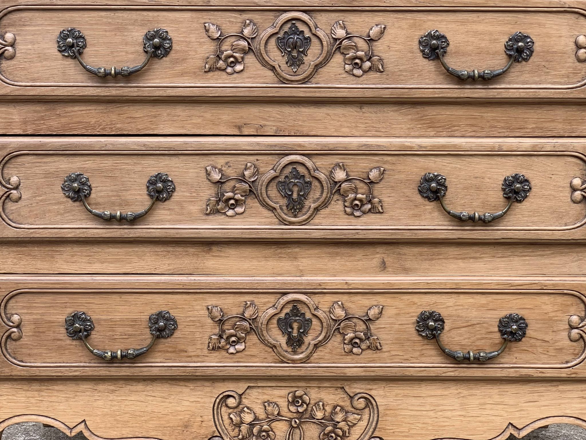 Louis XV style chest of drawers, solid raw oak, 1920.