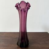 Mid-century vintage purple glass soliflore vase