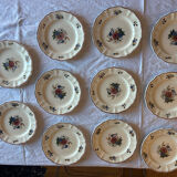 Set of 11 earthenware plates from the Sarreguemines factory, model