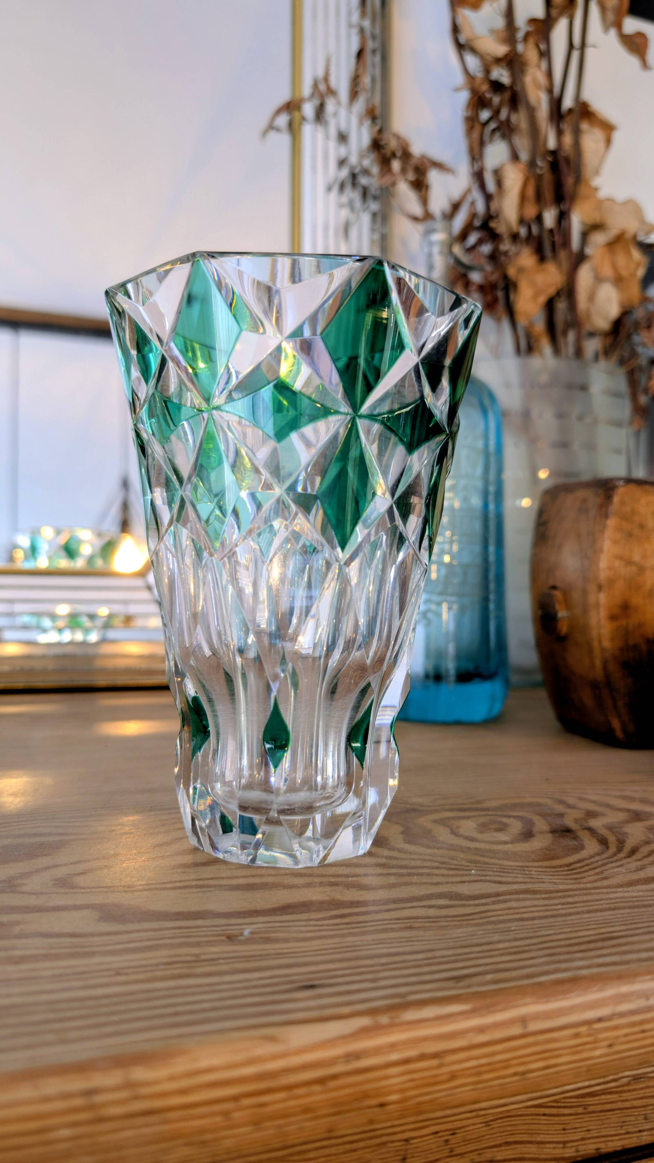 Saint-Louis cut green crystal vase – Tableware & decoration