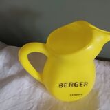 Vintage berger glass carafe & plastic pitcher