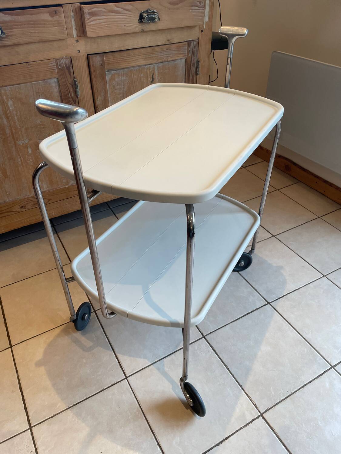 Transit folding serving table design David Mellor ed Magis