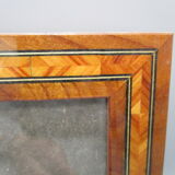 Inlaid frame to pose old