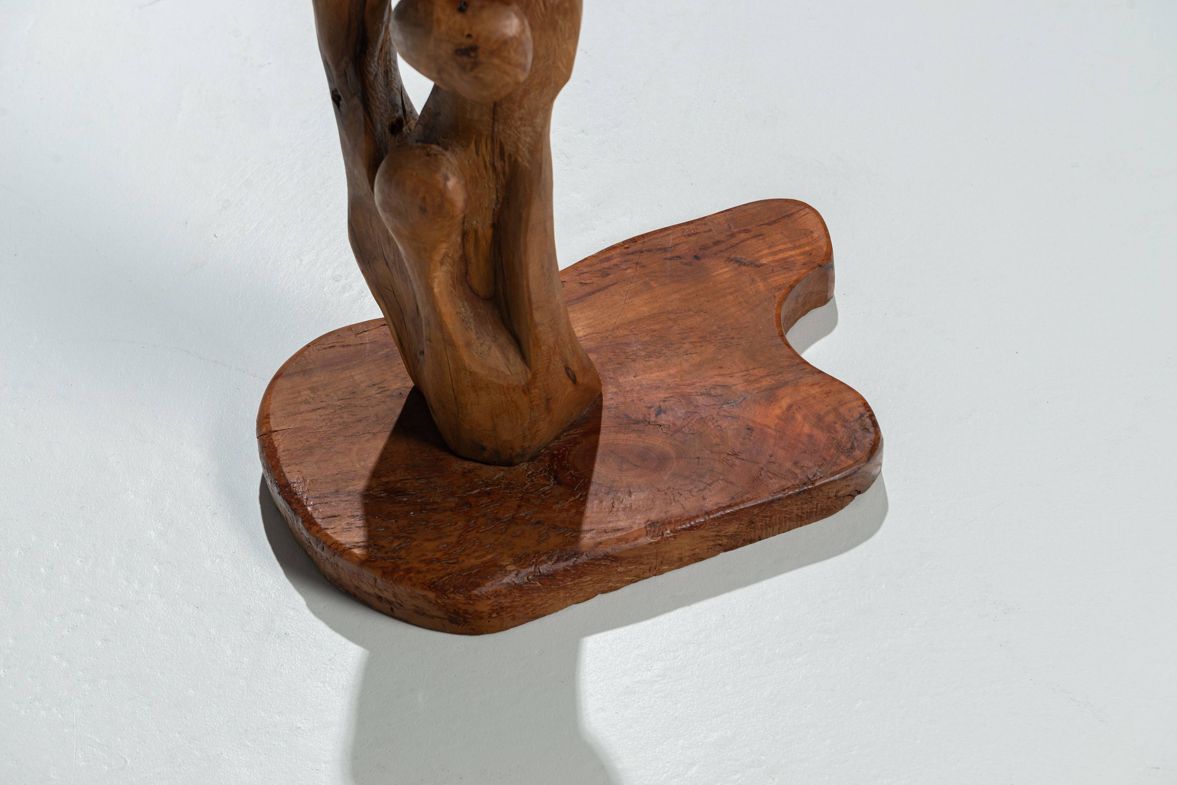 Handmade floorsculpture in burl wood