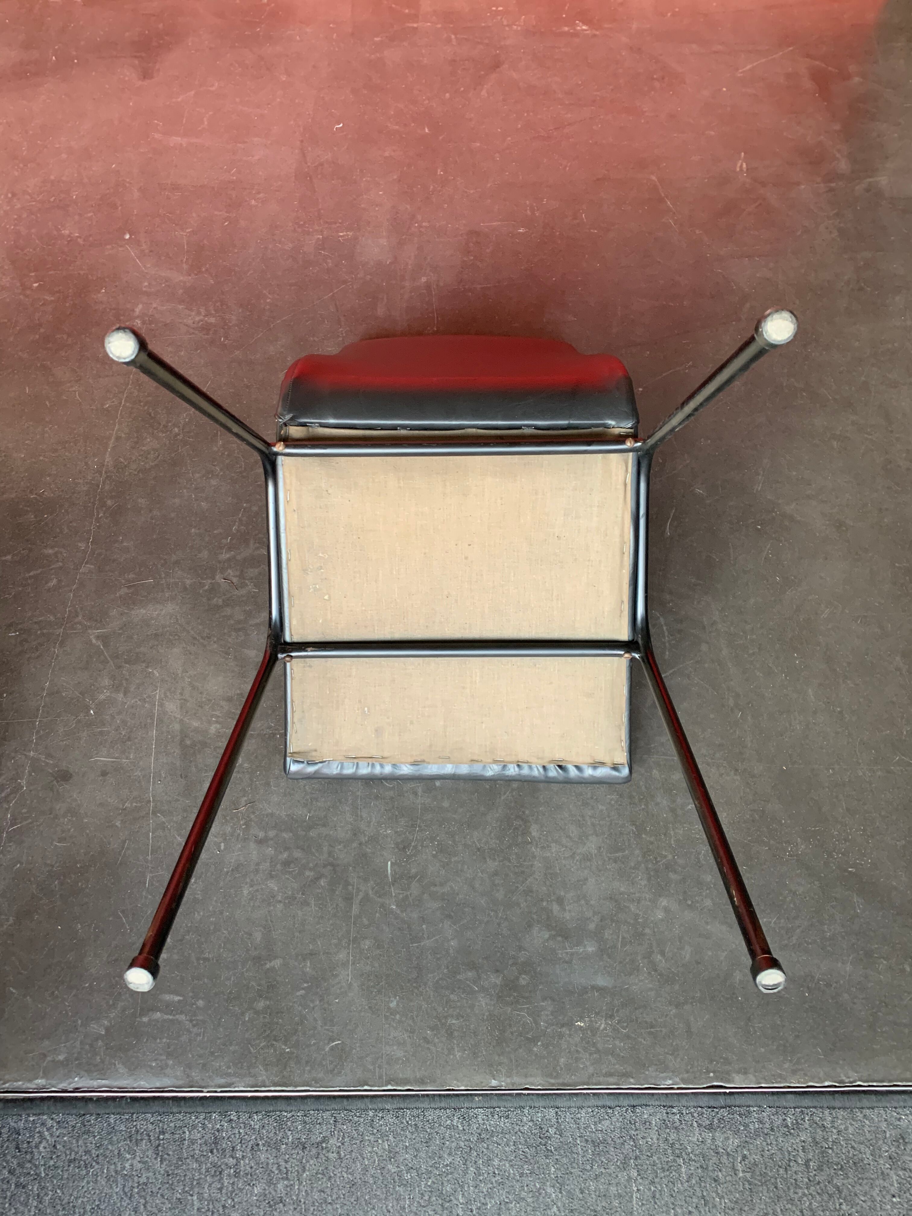 Chair Pierre Guariche edition Meurop
