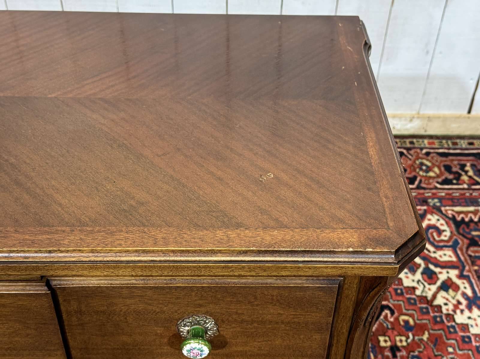 Commode en acajou des années 1950