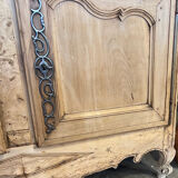 Buffet of two Saintonge bodies