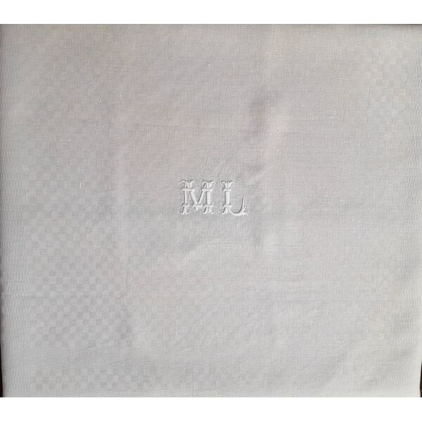 6 old ML monogrammed napkins on checkered damask fabric | Selency