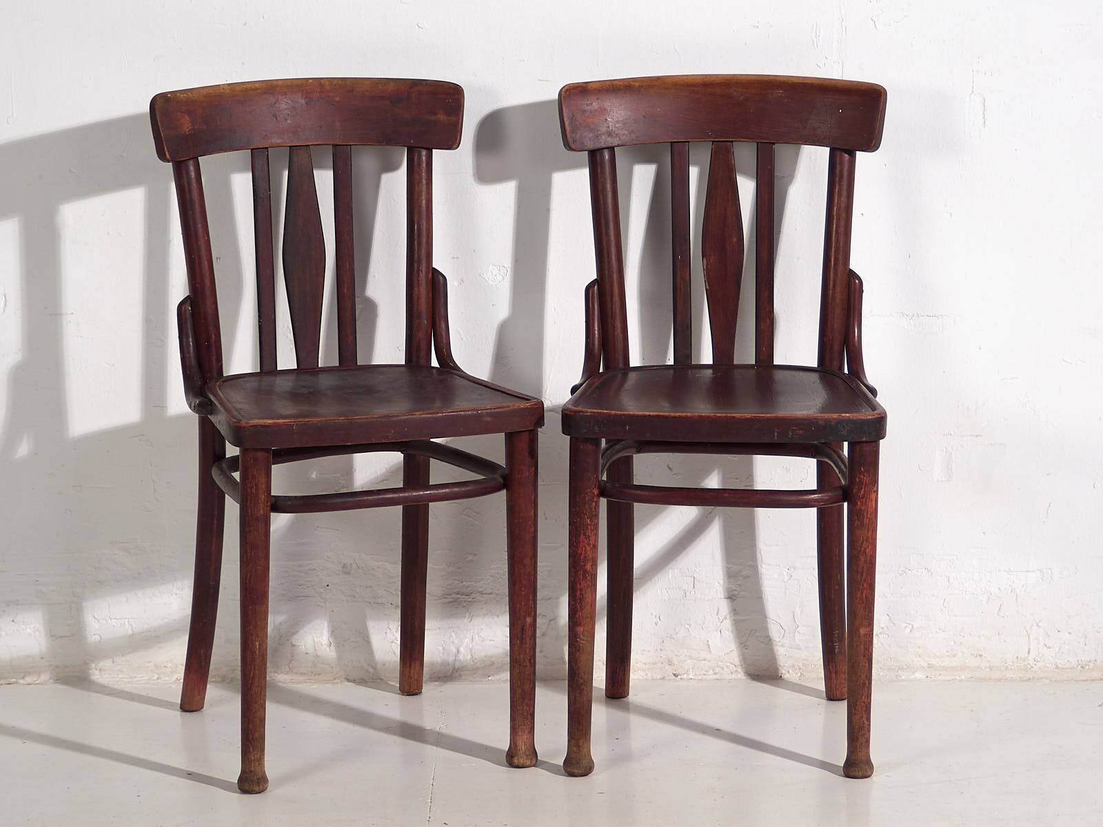 Antique Thonet Chairs (c.1920). Set of 2 pieces