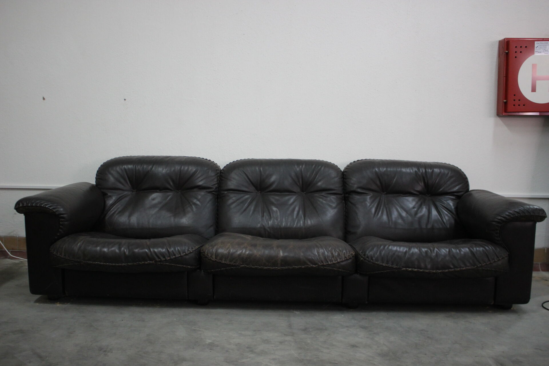 1970s  De Sede Adjustable Brown Leather 3-Seater Sofa  DS-110 James Bond
