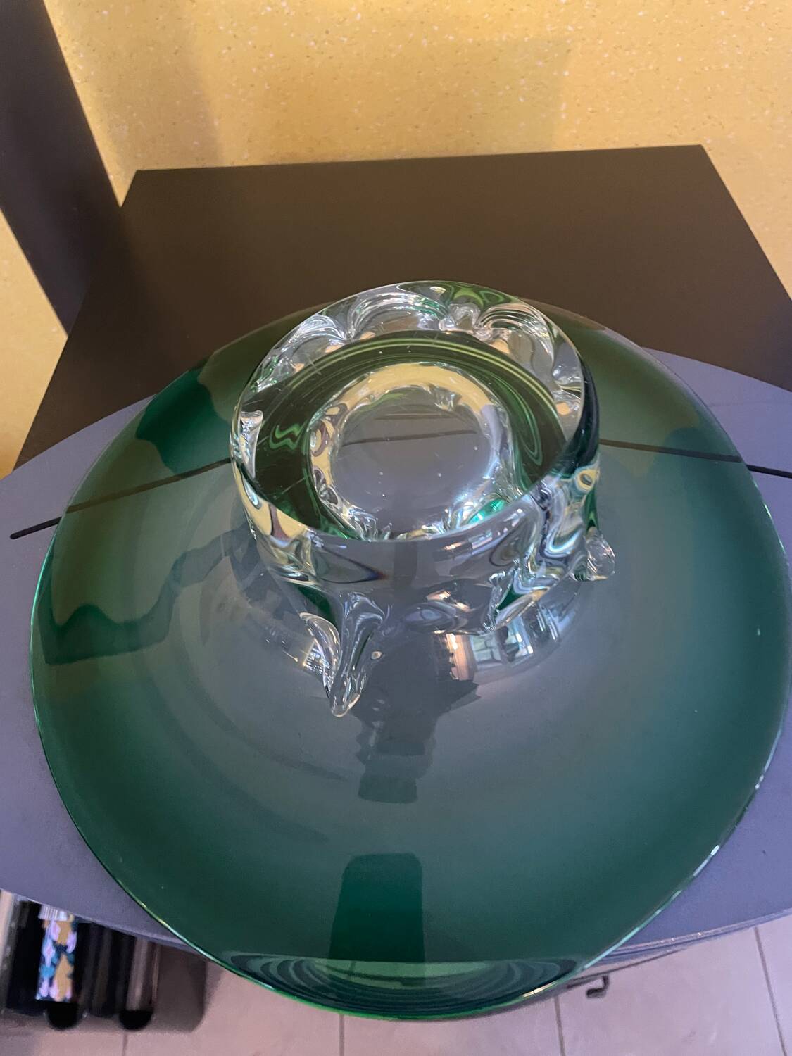 Glass fruit bowl