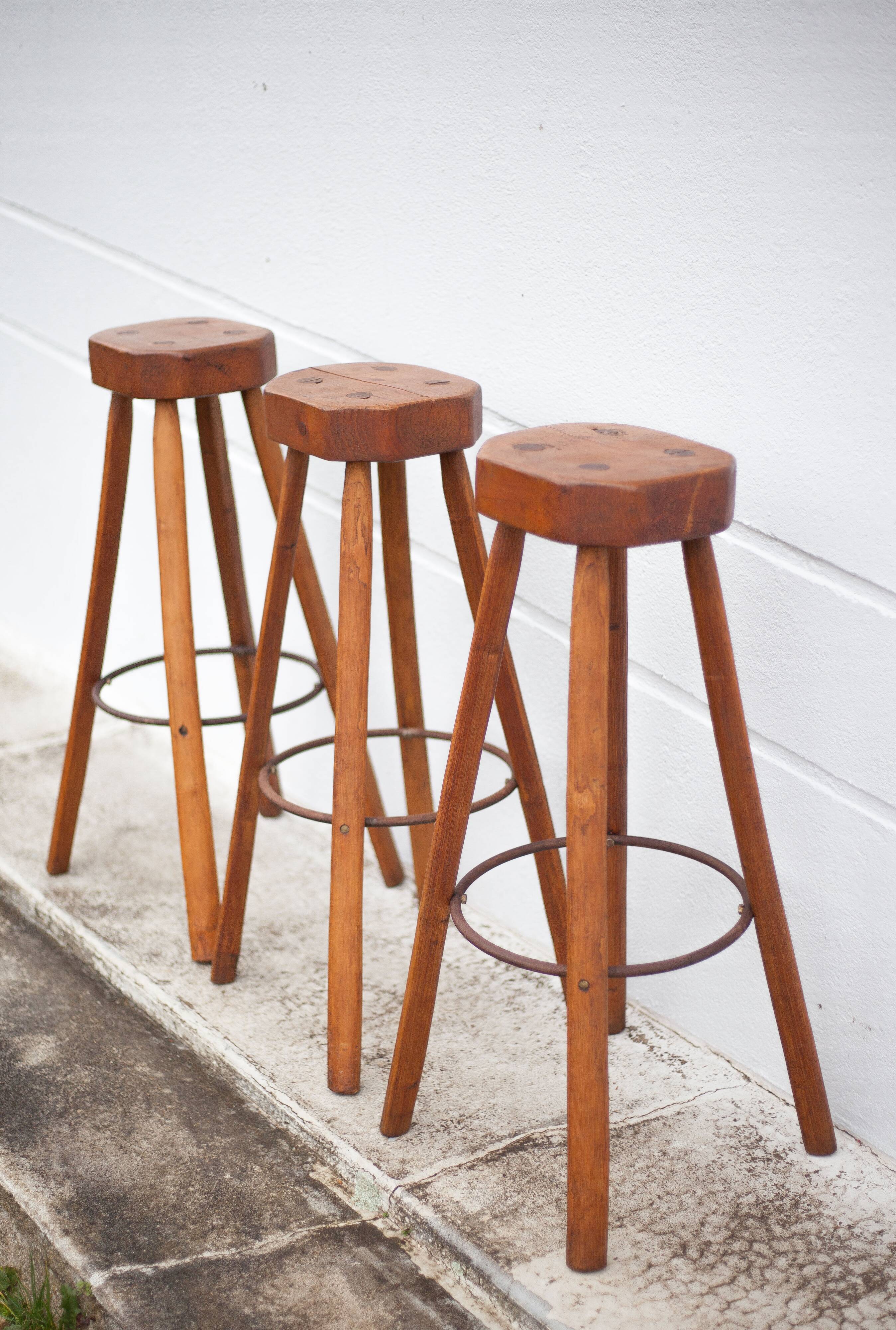 Tabouret de bar X 3 , tabouret bois et métal, tabouret brustaliste, tabouret haut