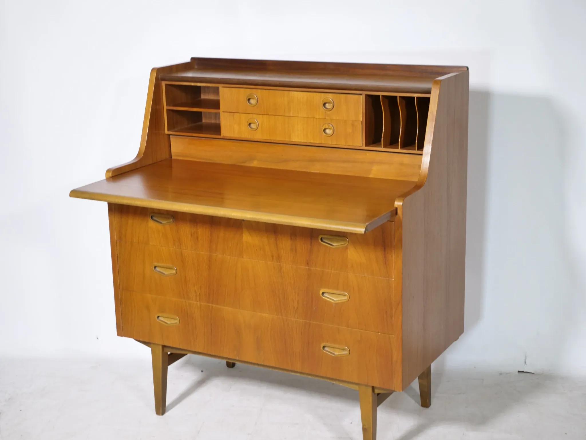 Bureau secrétaire danois en teck, années 1960