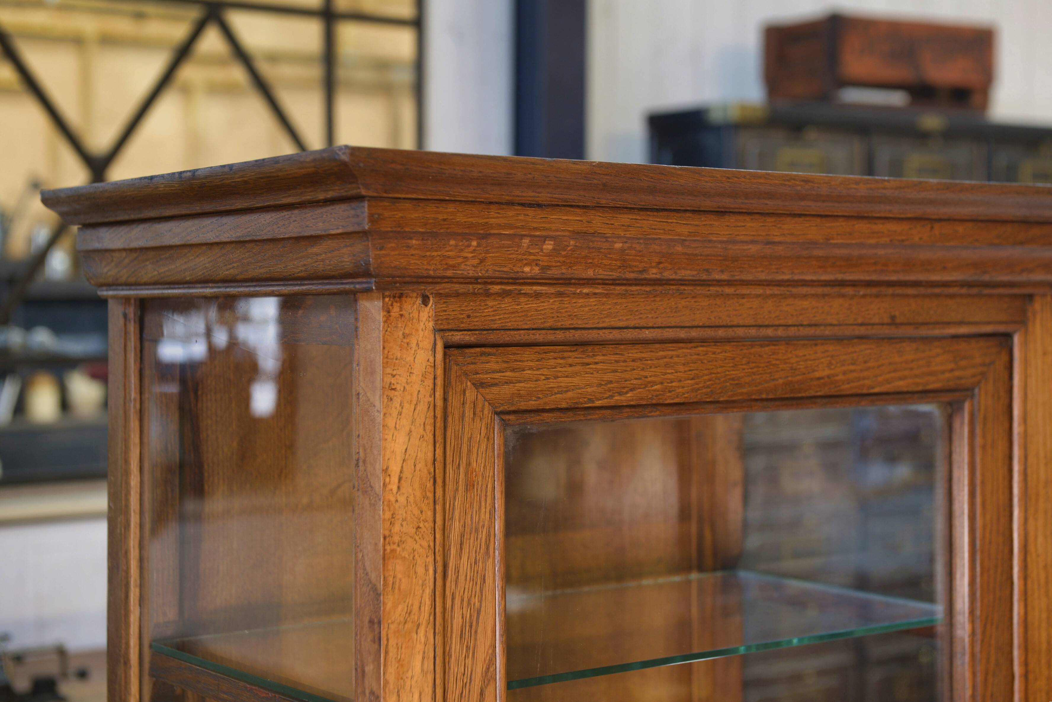 Meuble de métier de médecin en chêne massif 1900's